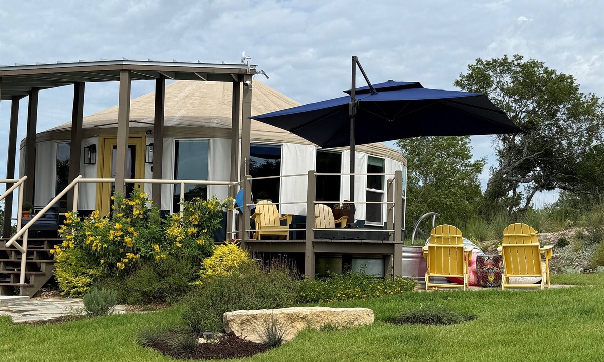 Dripping Springs Cottage | Romantic Ritz of Yurts with Private Hot Tub