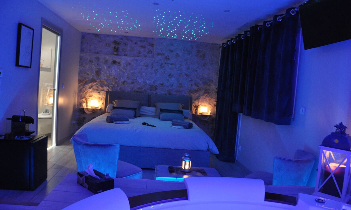 Bouyon House | - Romantic Sheepfold -