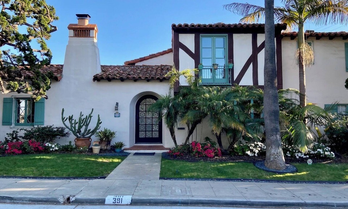 Lower Hermosa House | Romantic Spanish Home, Private Pool, Walk to Beach