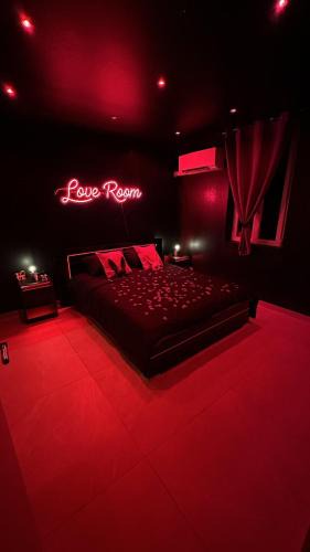 Amilly House | Romantic stay