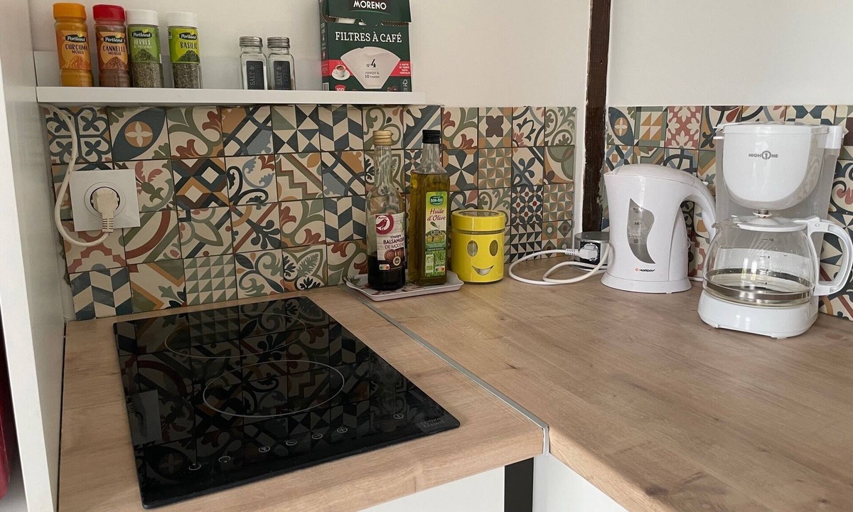 Saint-Jean-de-Vaux Apartment | Romantic studio in Burgundy