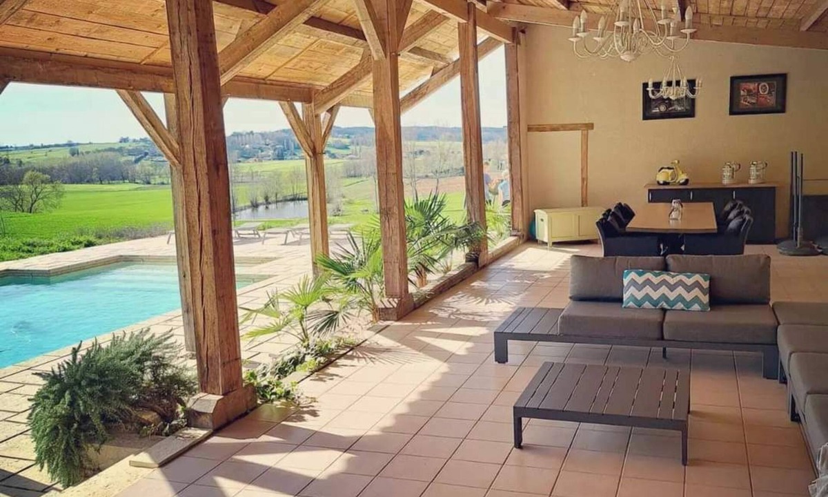 Paulhiac House | Romantic studio with private terrace and direct pool access