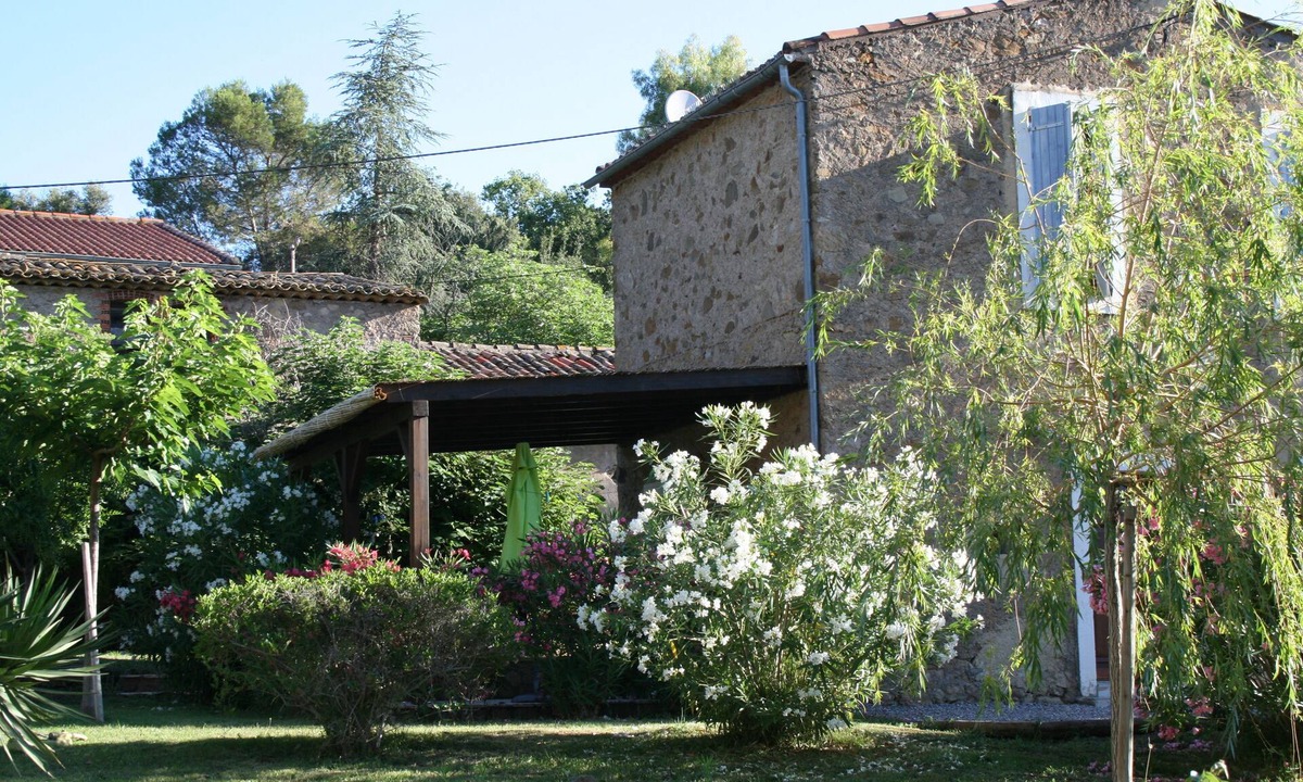 Gabian House | Romantic tower house for two on the La Grange winery
