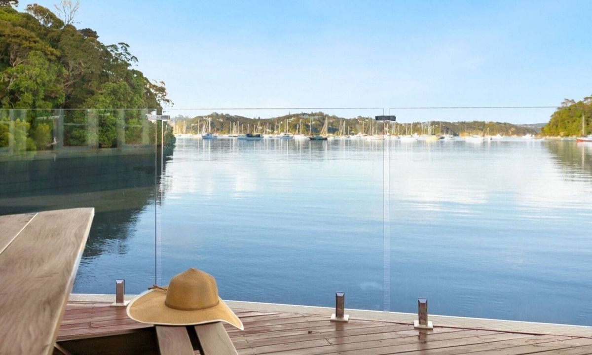 Russell Cottage | Romantic Waterfront - Russell - Fantastic Location