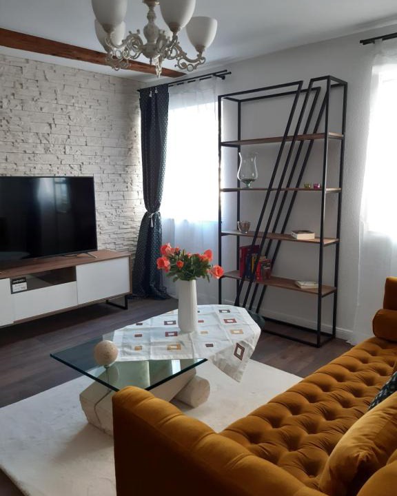 Rheineck Apartment | Rome Apartment