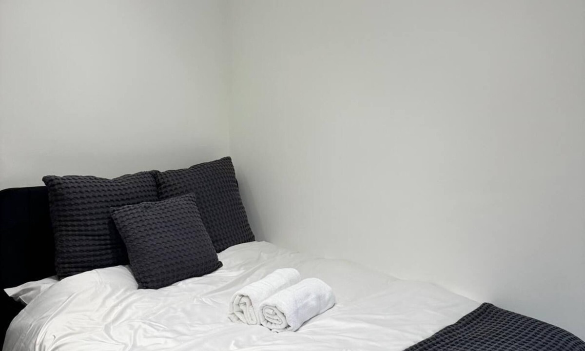 Pettits Apartment | Romford Studio Retreat