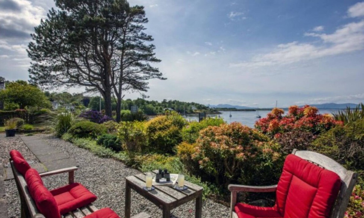 Connel House | Ronebhal B&B