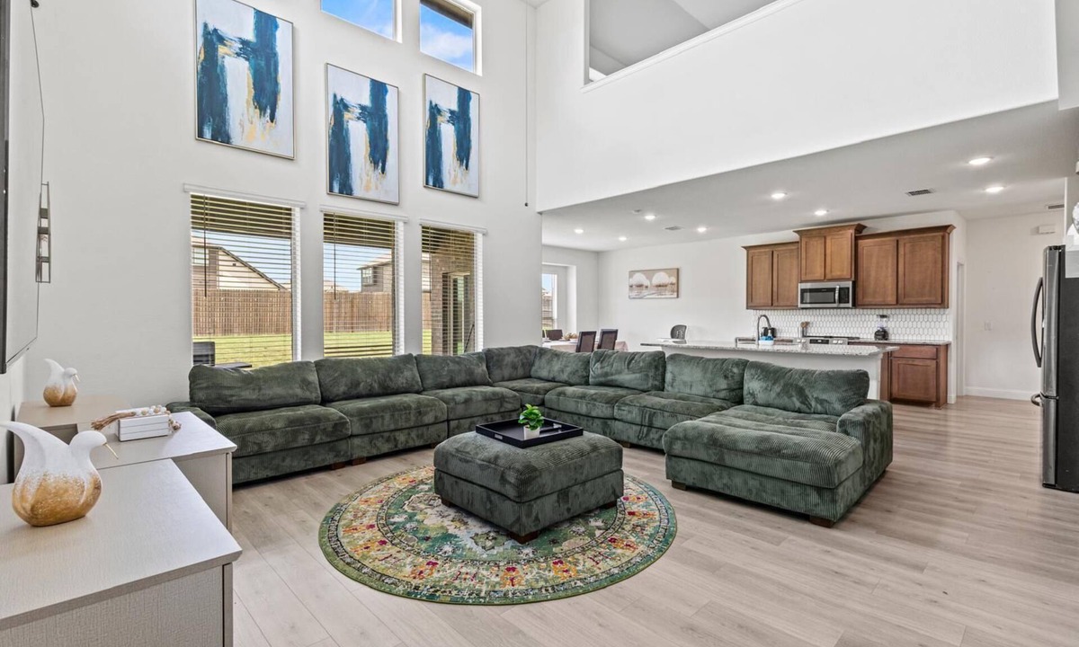 Dallas House | Rooftop Bliss 4br with Crib/office Space, Free parking/AC with WiFi in Mesquite
