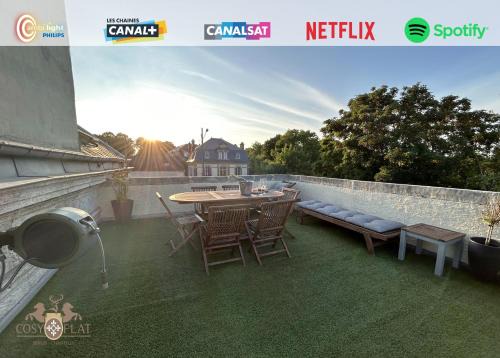 Senlis Apartment | ROOFTOP - COSY FLAT Centre Senlis