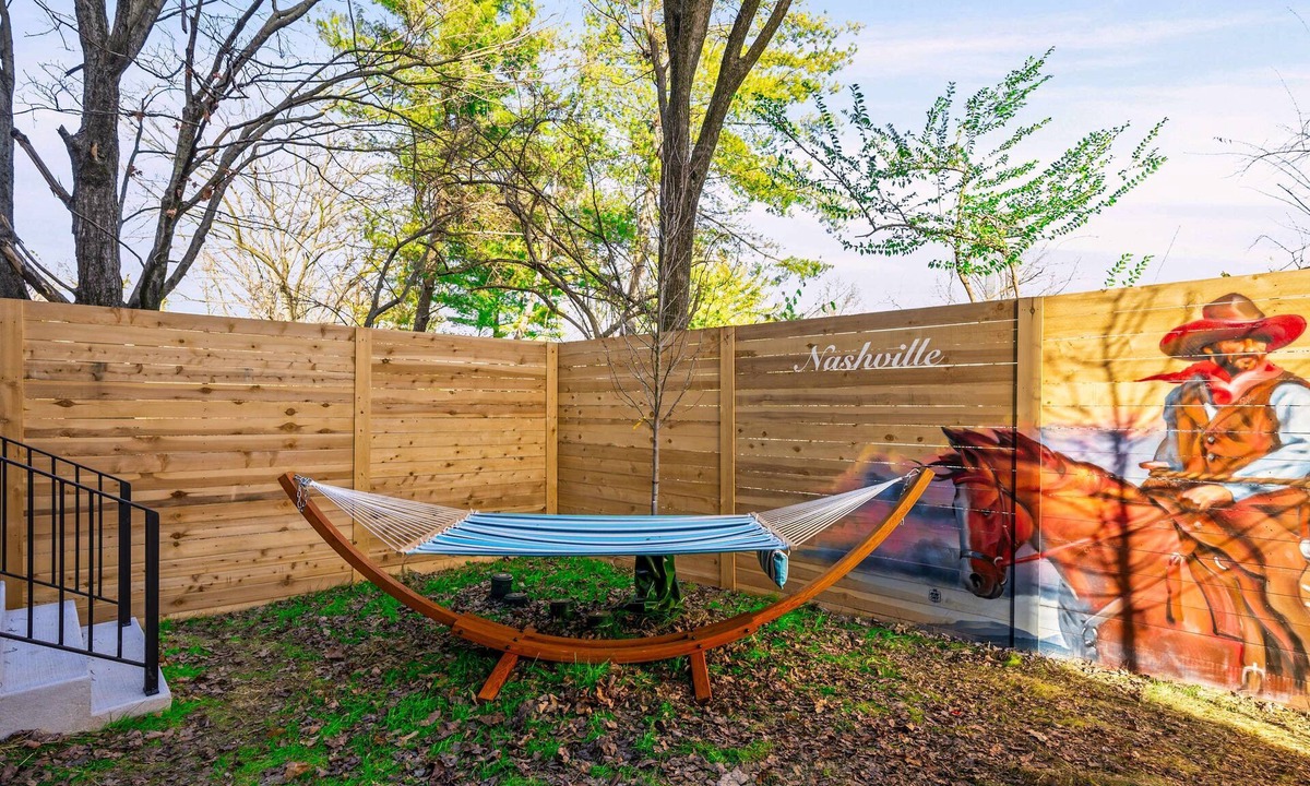 Hurwood Heights House | Rooftop Deck Hot Tub Retreat in Downtown Nashville