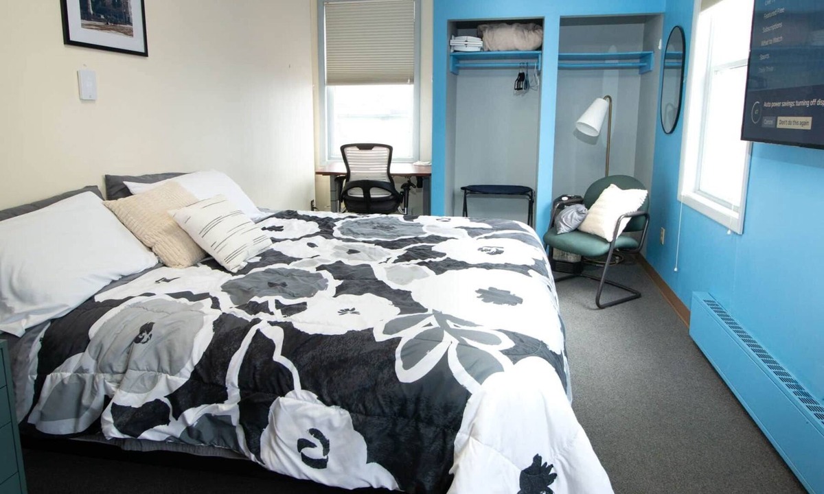 Whippleville Apartment | Room 2.3 on the 2nd Floor