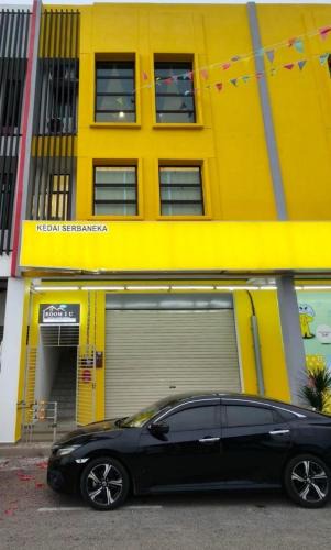 Muar House | Room 2 U Hostel & Guest House
