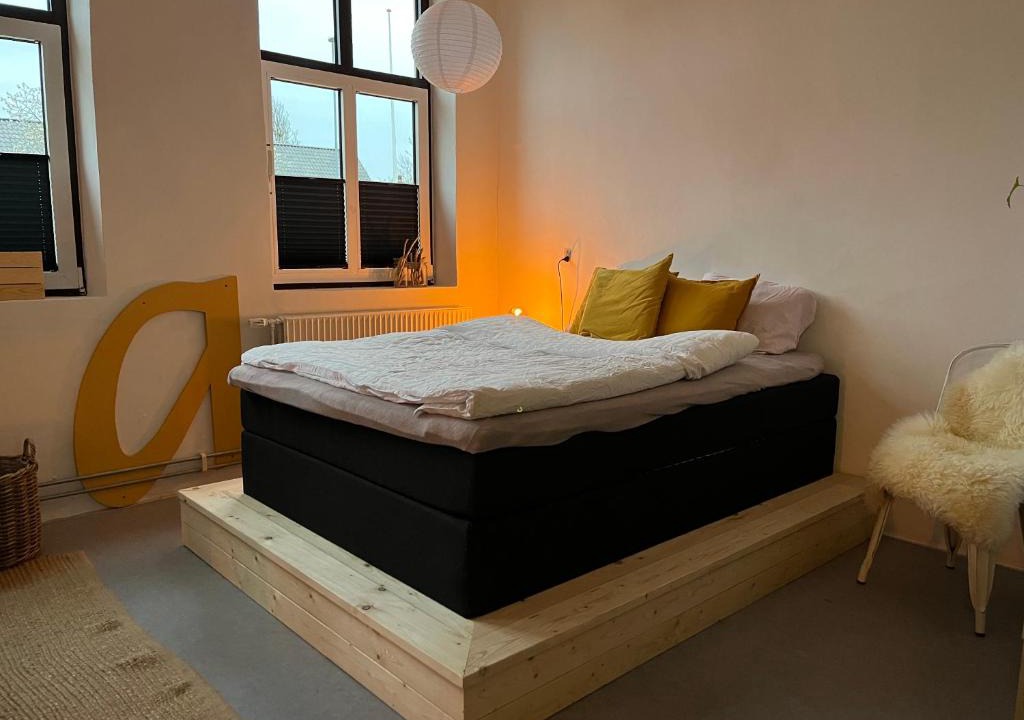Vestervig Apartment | Room 9 -Hawkraft kulturhotel