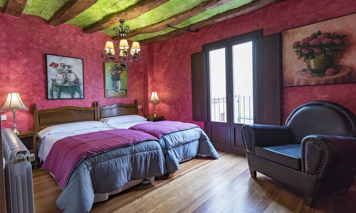 Lerin Apartment | Room 'El Tordo' with Mountain Views, Cellar & Unlimited SPA Access