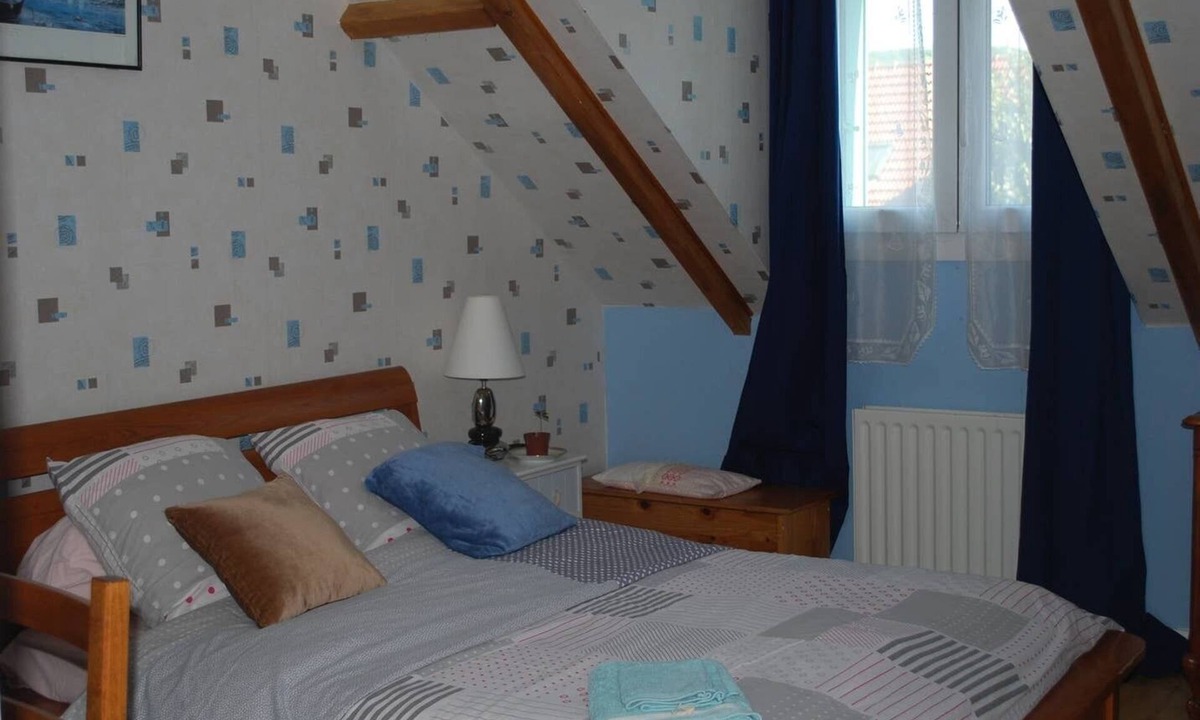 Saint-Remy-les-Chevreuse House | Room In A House Full Of Life