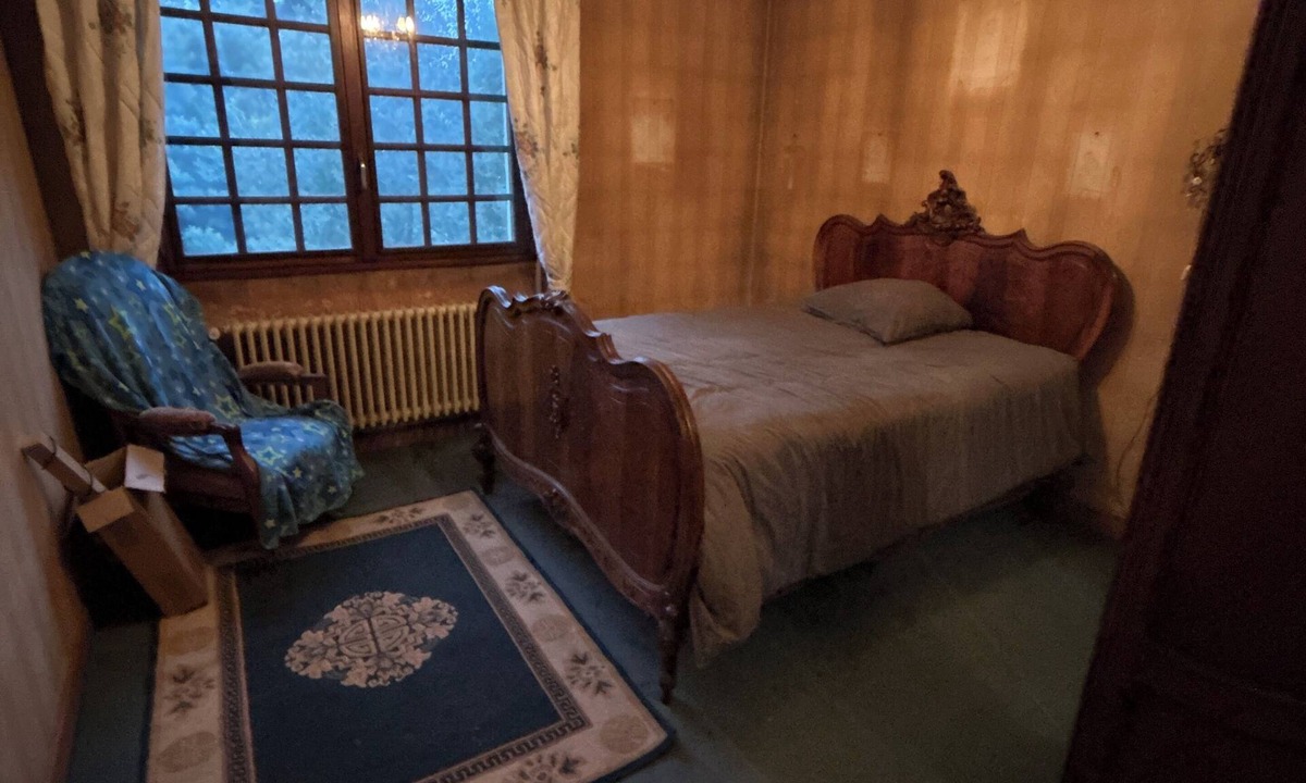 Lestonat - Monsejour Bed & Breakfast | Room in house