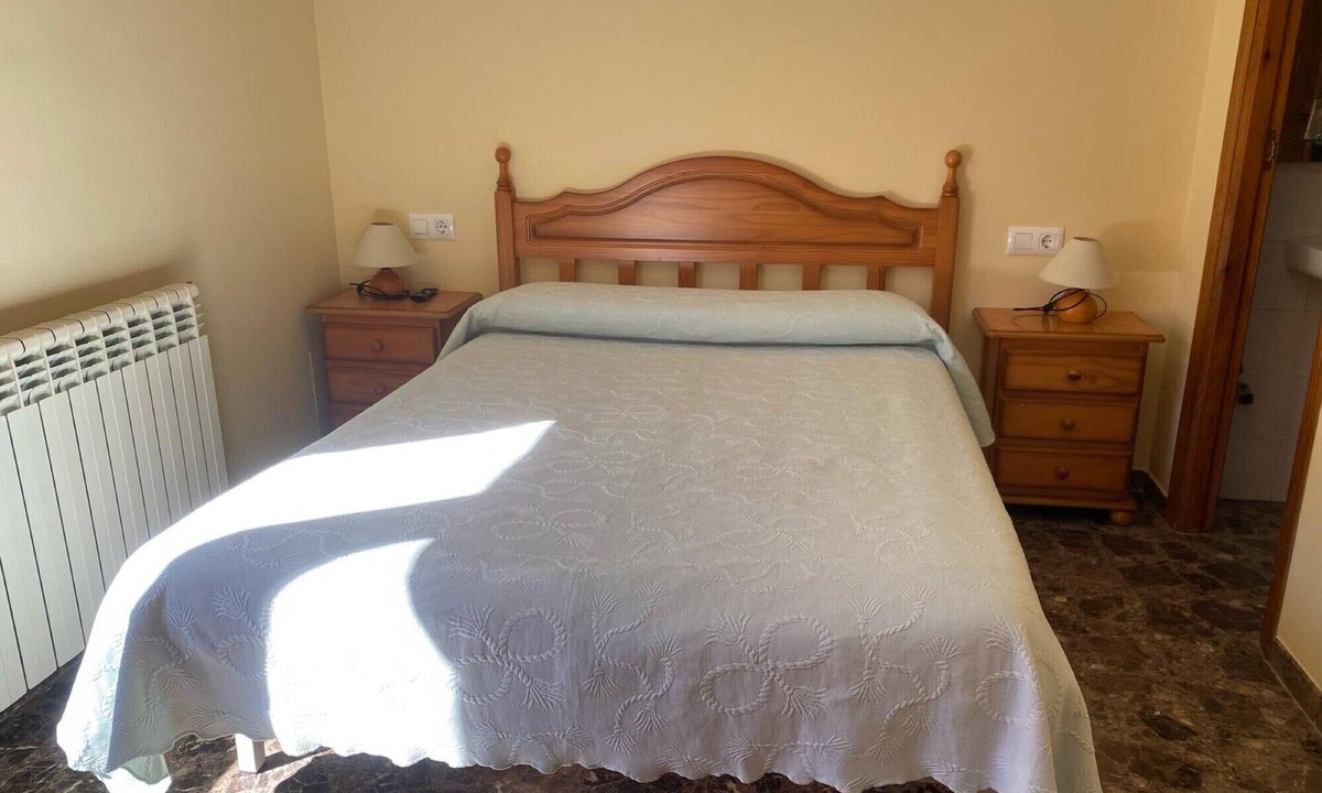 Villarluengo Apartment | Room 'Matrimonio' with Balcony and Wi-Fi