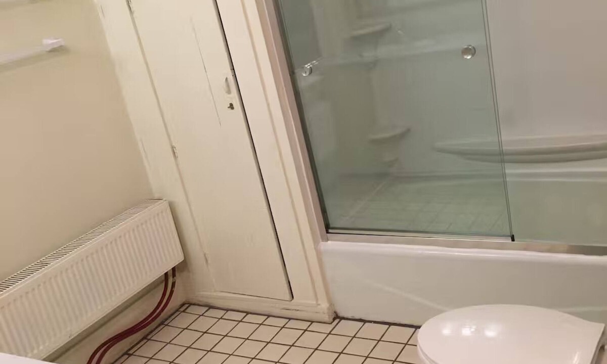 Eastside House | Room Near SU long term stay