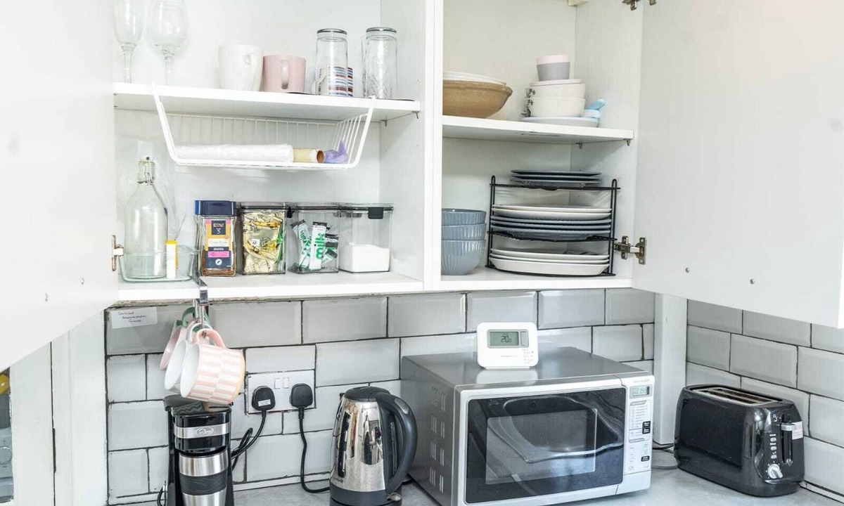 Leigh House | Room Number 3