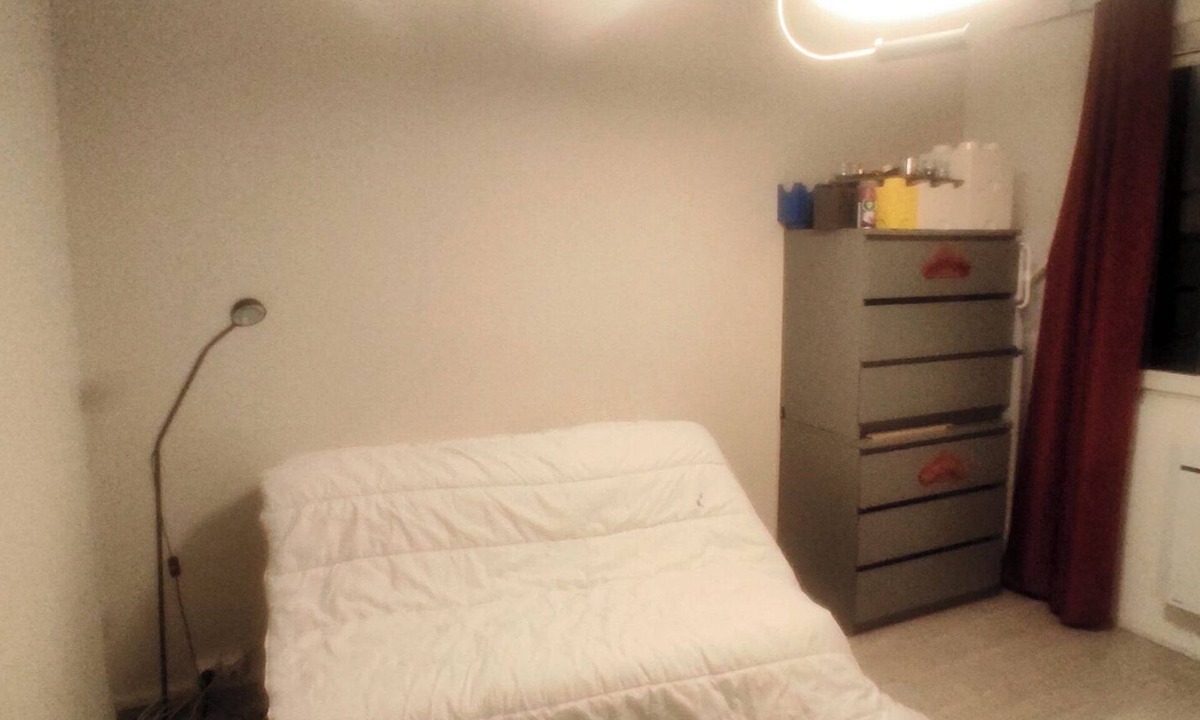 Bourgoin-Jallieu Apartment | Room on the ski route, close to the town center, in a quiet location