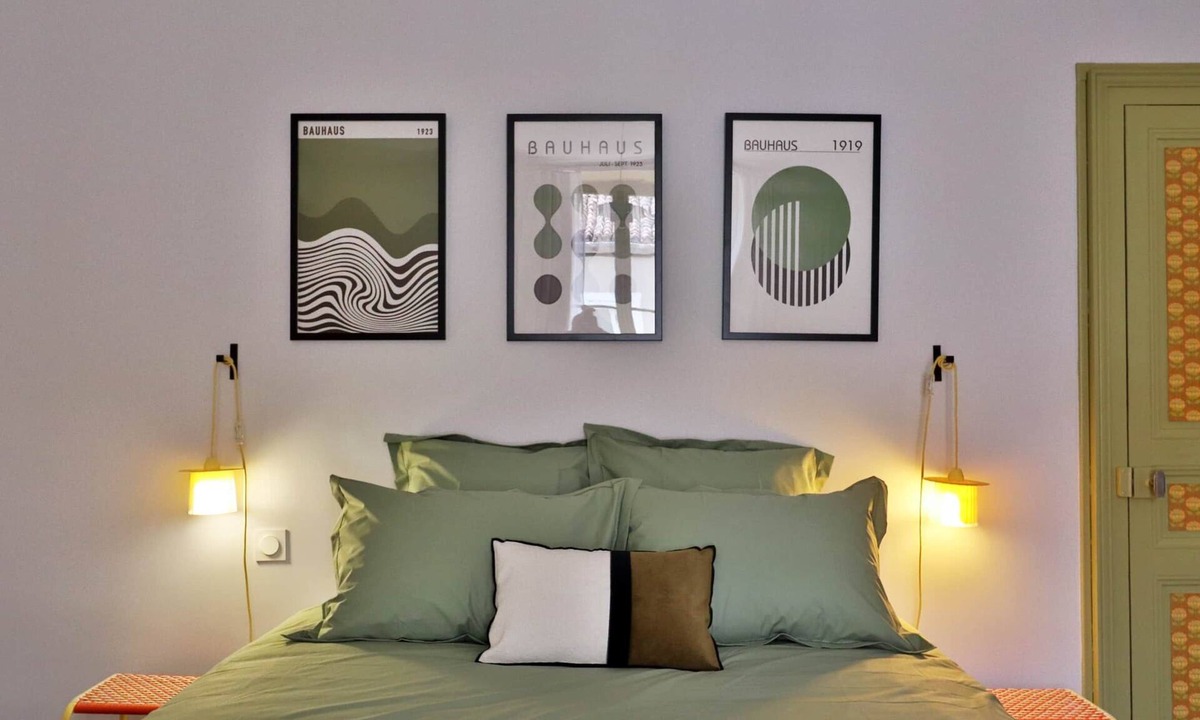 Montbron Hotel | Room POP - Private bathroom