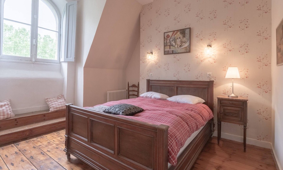 Habas Bed & Breakfast | Room “Pyrenees at Château Habas” with Pool, Shared Terrace and Wi-Fi