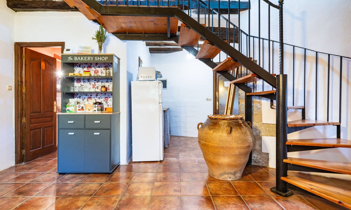 Morella Other | Room 'Rio' with Shared Terrace and Shared Garden