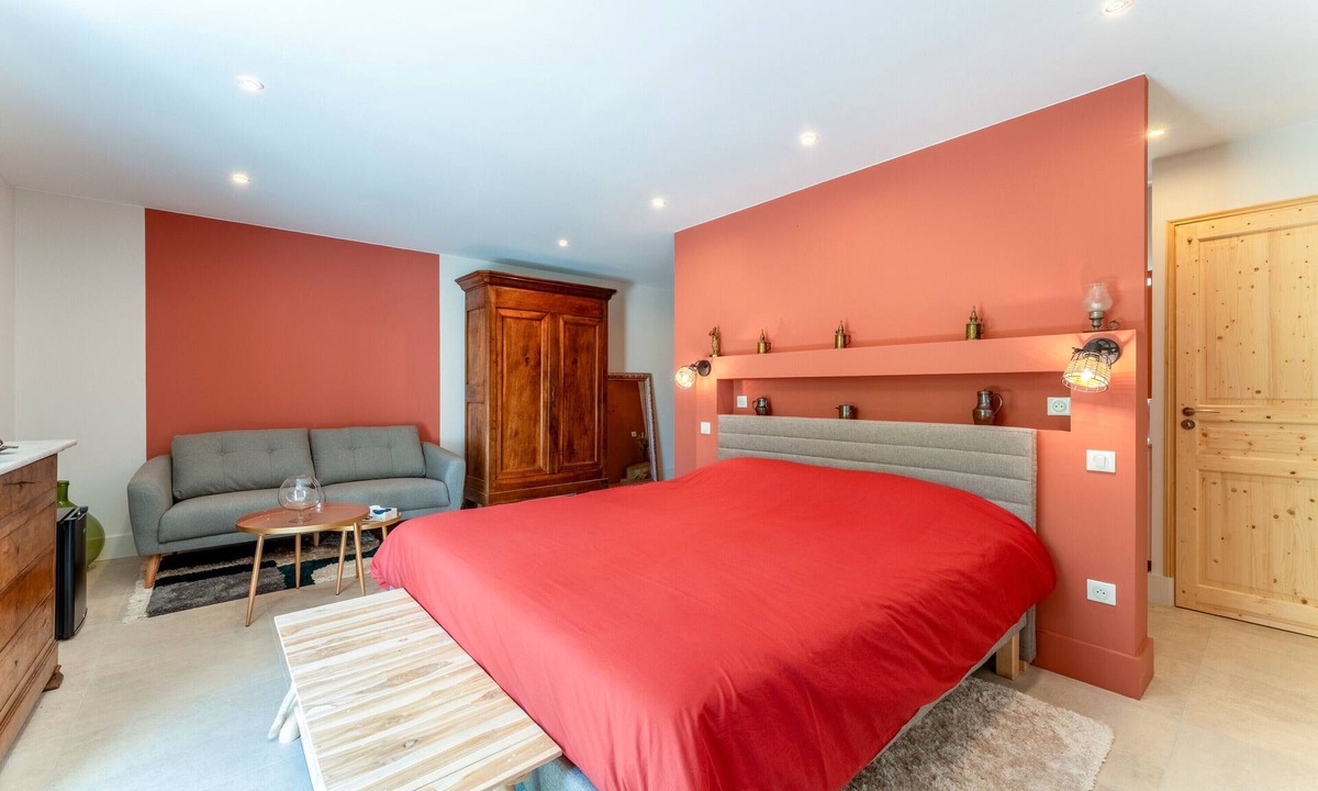 Les Angles Apartment | Room 'Sylviane' with Shared Terrace, Shared Garden, and Air Conditioning