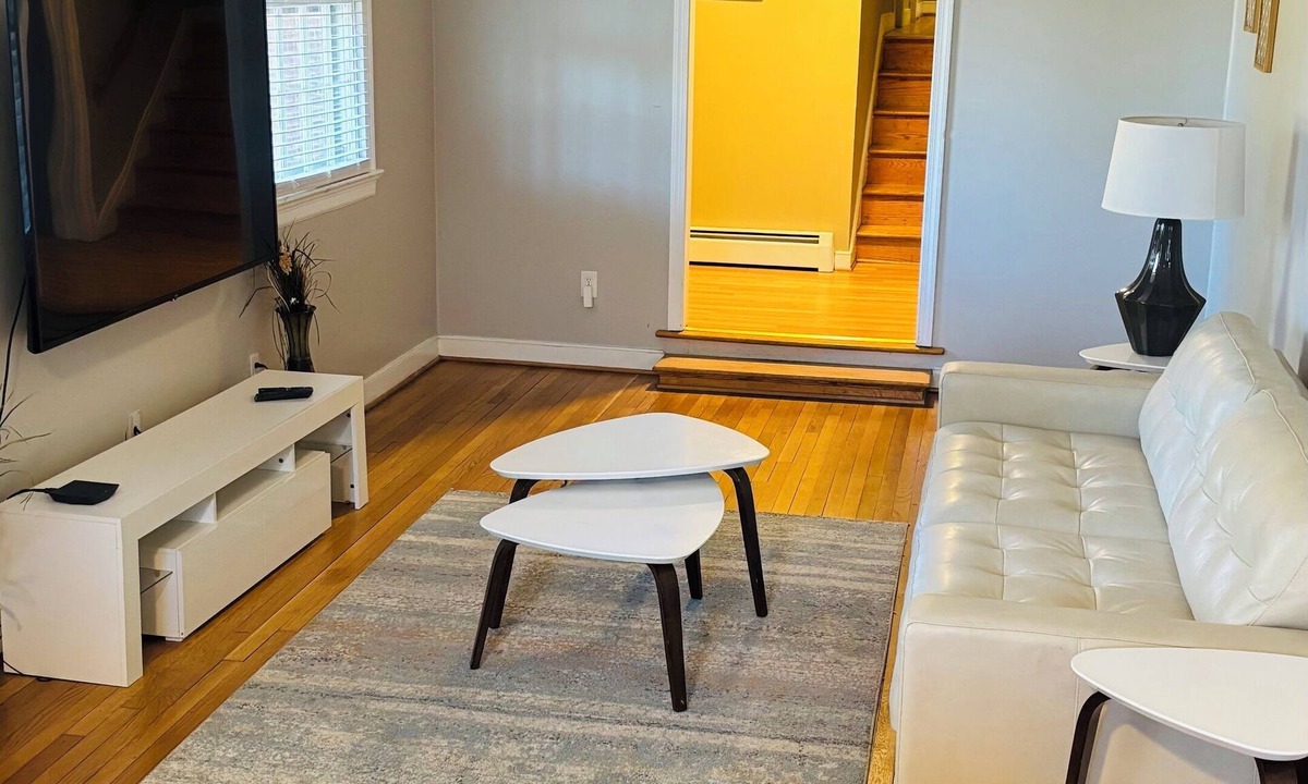 Mechanicsville House | Room to Relax