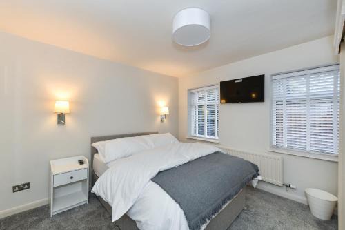 Newark House | Rooms at Rolleston