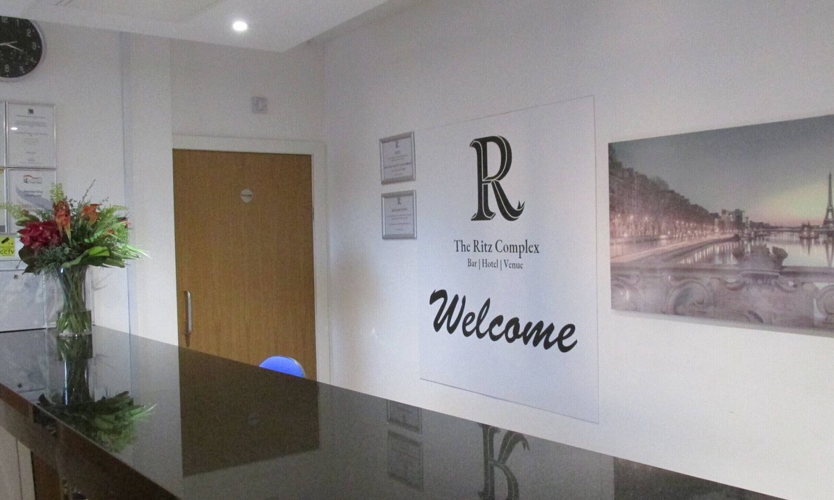 Desborough Hotel | Rooms at The Ritz Complex