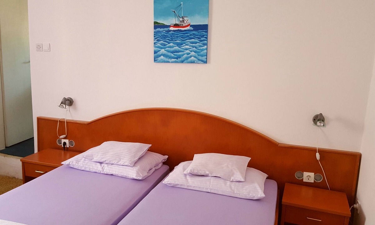 Lopud Island Apartment | Rooms Milena - Double or Twin Room with Private Bathroom