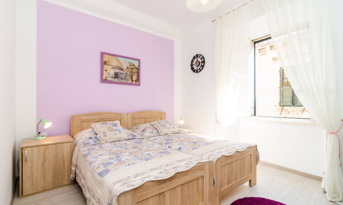 Dubrovnik Old Town House | Rooms Tezoro- Triple Room with City View (S3) - C9
