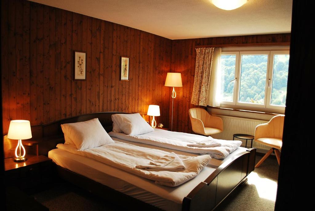 Saas im Prattigau Hotel | Rooms with Private bathrooms