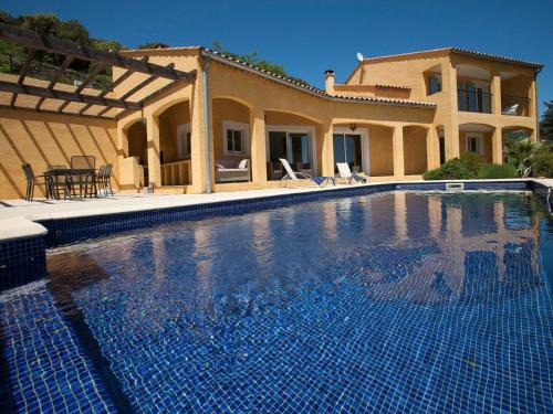 Roquebrun Villa | Roquebrun Villa with Pool