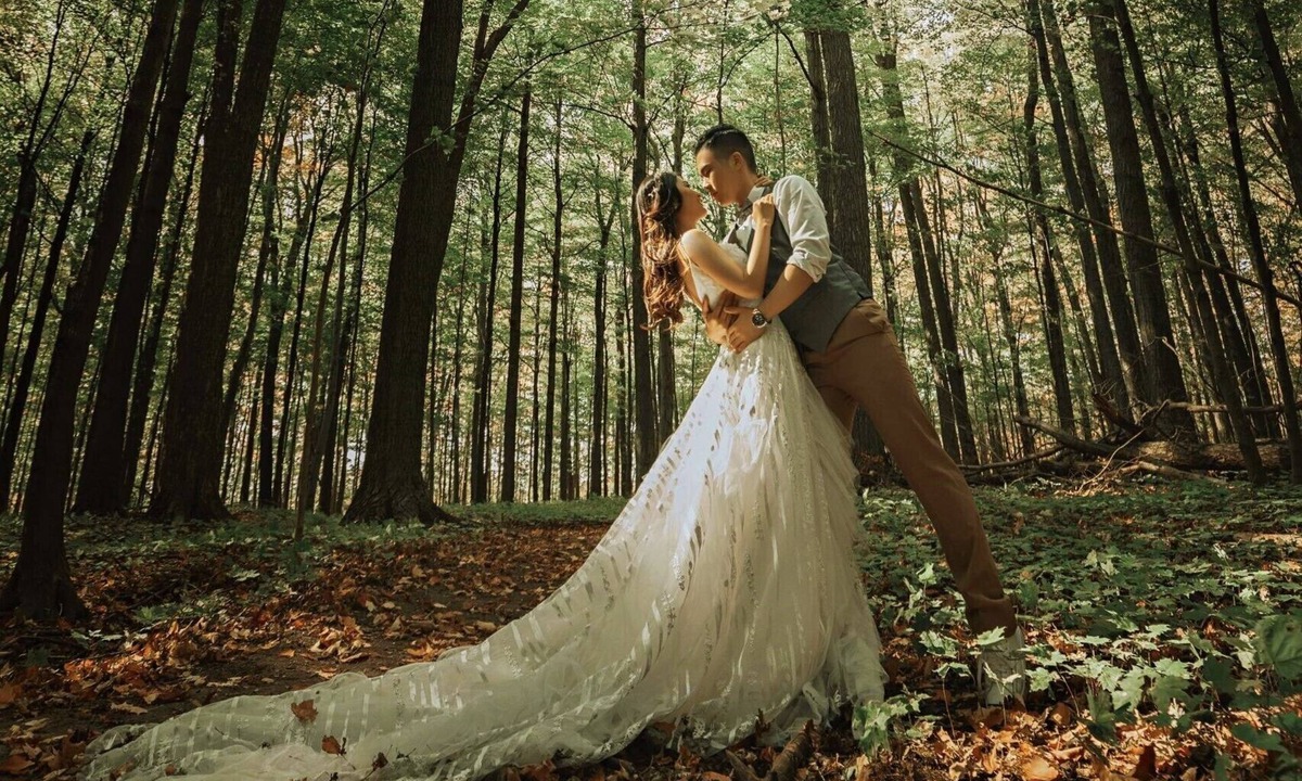 Cleveland Villa | ROSA VILLA - Wedding & Retreat Resort-12 acres, 21 beds & host 200+ppl event