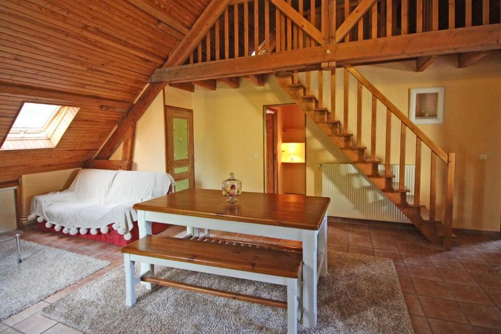 Masleon House | Rosalie