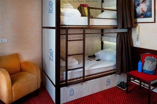 Lourdes Hostel | Rosalita Hostel