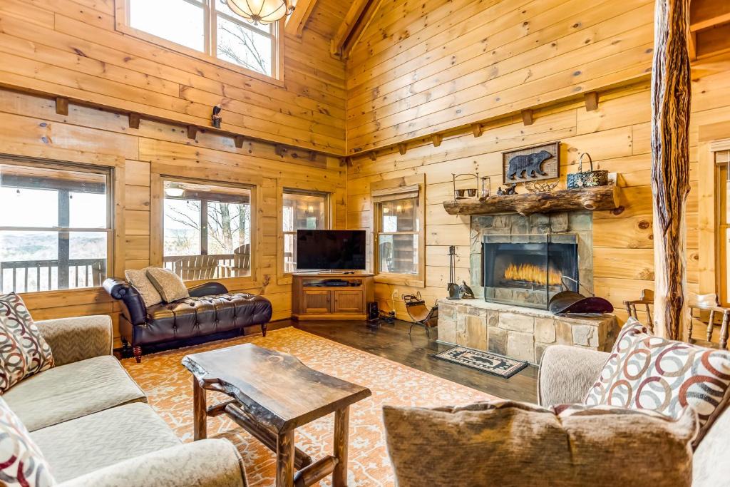 Blue Ridge House | Roscoe`s Retreat
