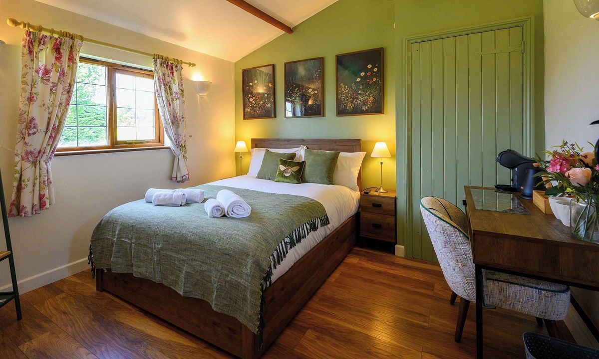 Staple Hill Apartment | Rose by STAE-Homes Su