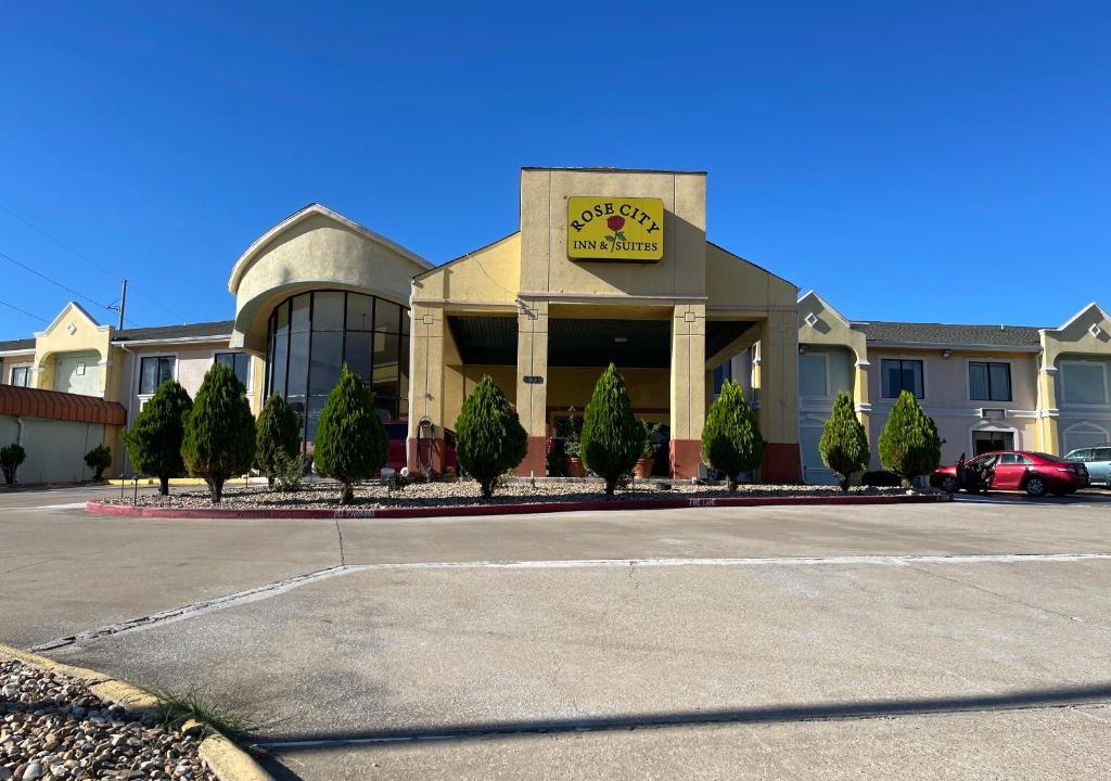 Tyler Hotel | Rose City Inn & Suites