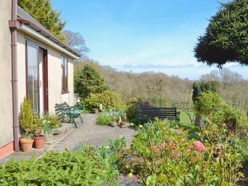 Heligan House | Rose Cottage