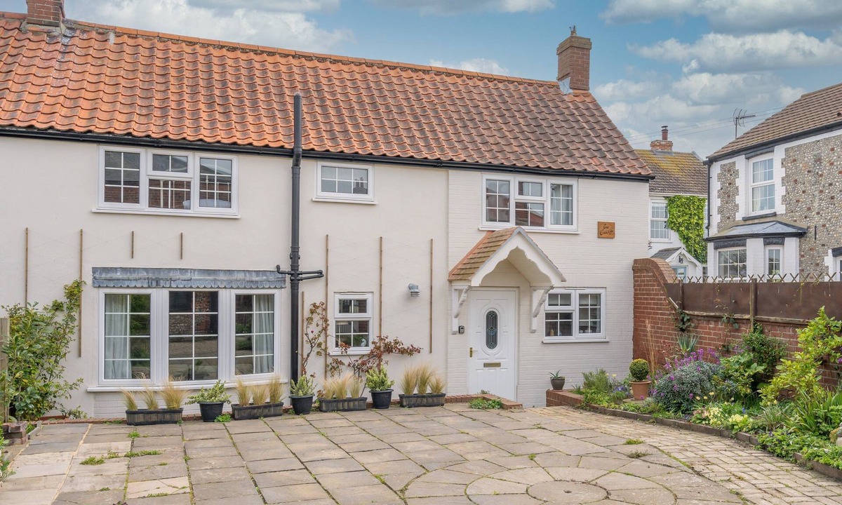 Winterton-on-Sea Apartment | Rose Cottage | Winterton Cottages