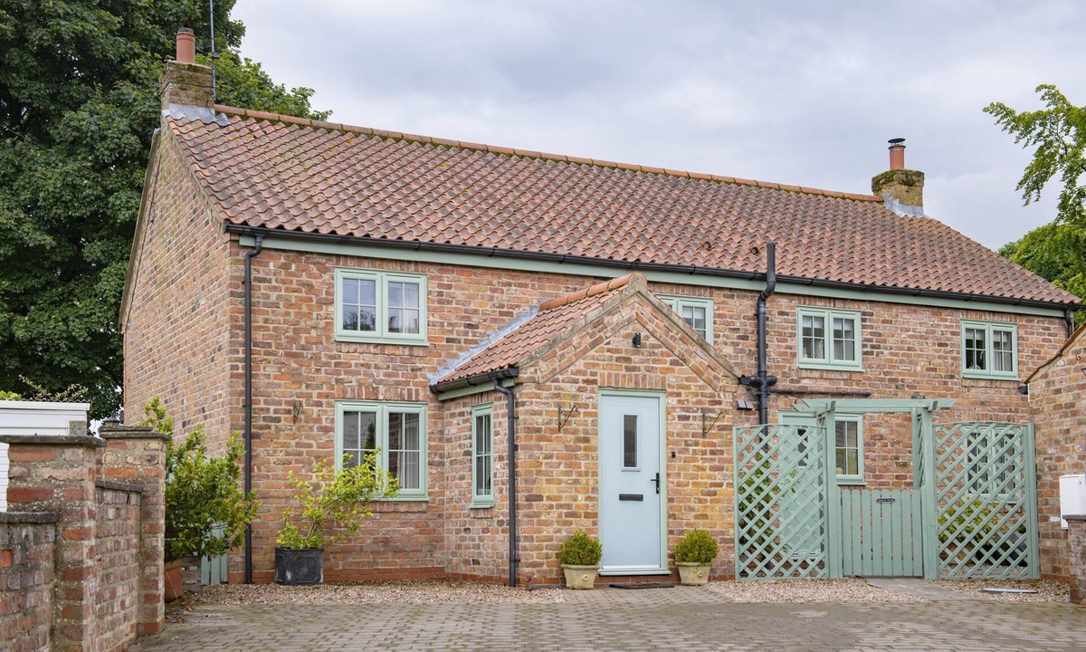 Huggate Cottage | Rose Cottage, Huggate