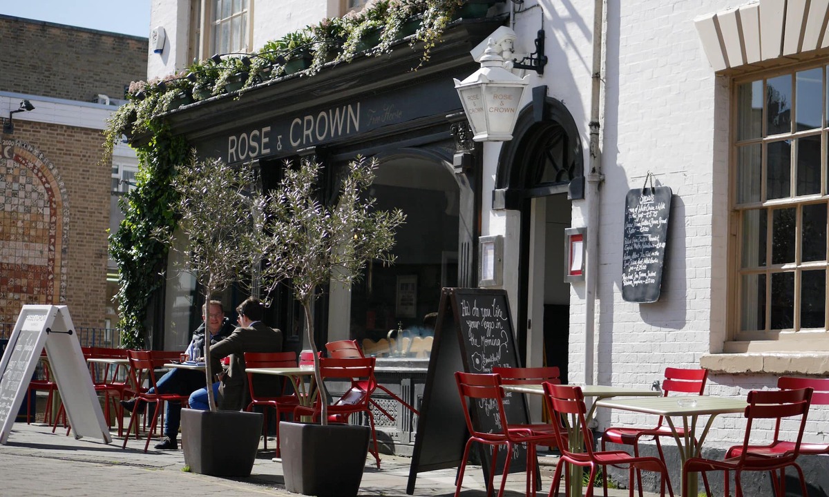 Warwick Town Centre Hotel | Rose & Crown