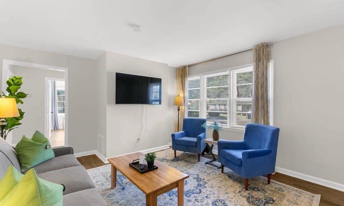 New Castle House | Rose Drive Roost 2