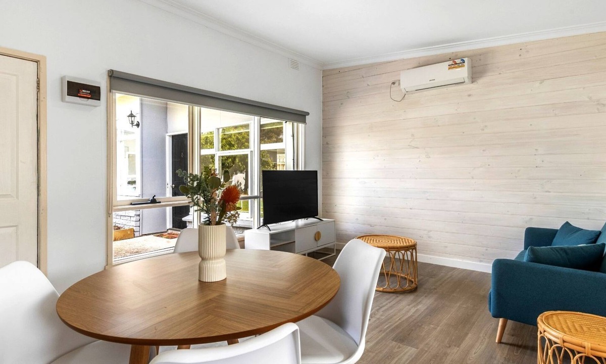 Capel Sound Apartment | Rosebud Beachfront Haven Coastal Bliss Two