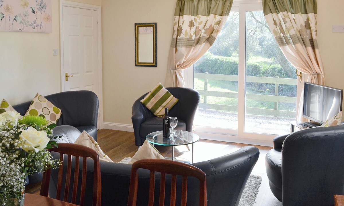 Liskeard Cottage | Rosecraddoc Manor - Riverview