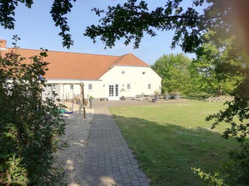 Bramming Apartment | Rosengaard holiday apartment and B&B
