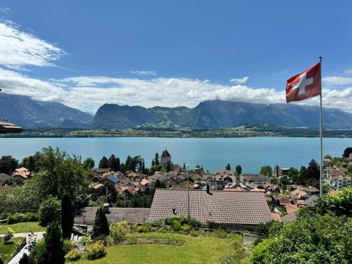 Oberhofen am Thunersee Apartment | Rosenhaus Baccara